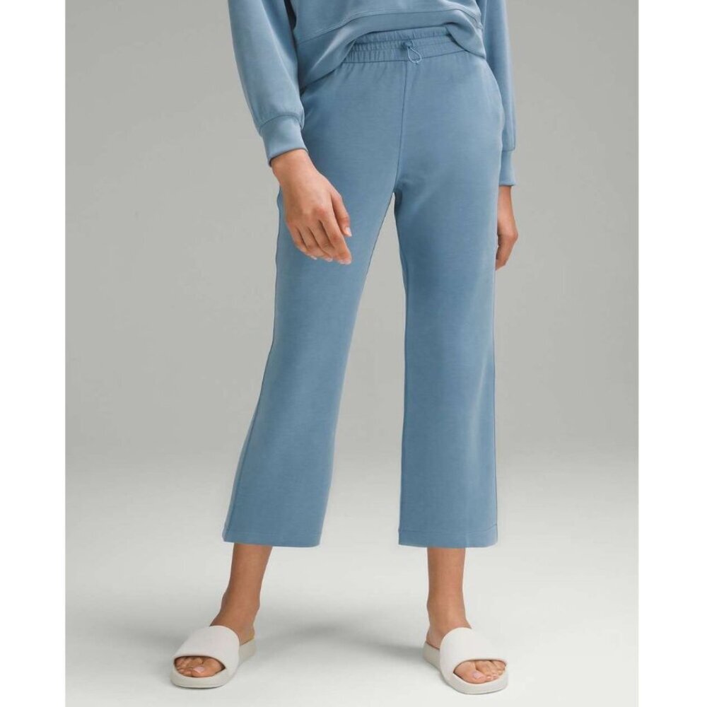Lululemon NWOT Softstreme High-Rise Straight-Leg Cropped Pant Utility Blue 16